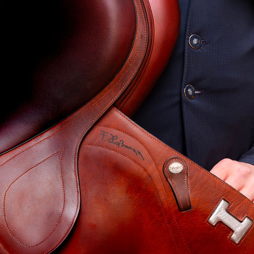 Ikonic × Felix Haßmann jumping saddle | Ikonic